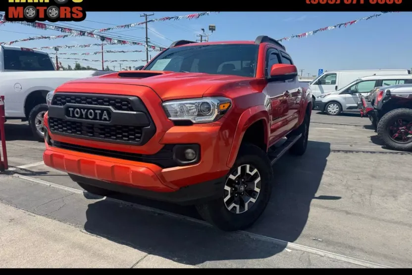 2016 Toyota Tacoma Double Cab V6 TRD photo 1