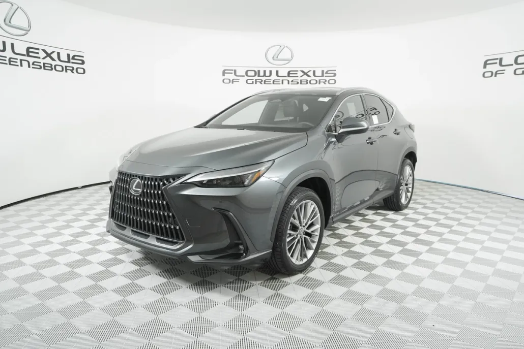 2026 Lexus NX 350h Premium photo 1