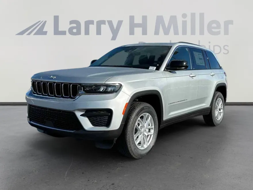 2025 Jeep Grand Cherokee Laredo X photo 1