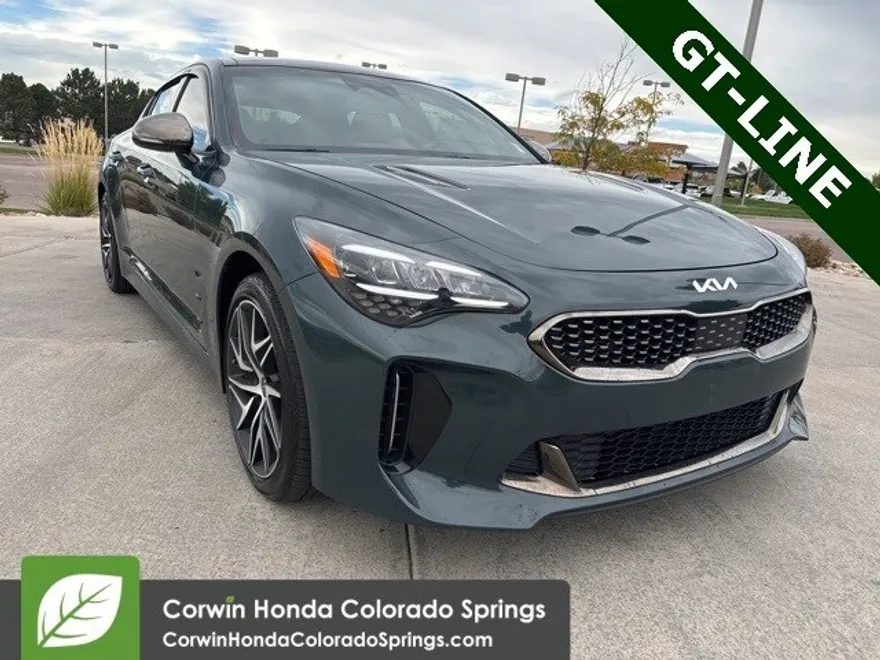 2023 Kia Stinger GT-Line photo 1