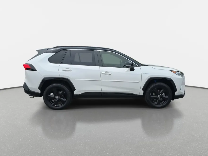 2020 Toyota RAV4 Hybrid XSE photo 1
