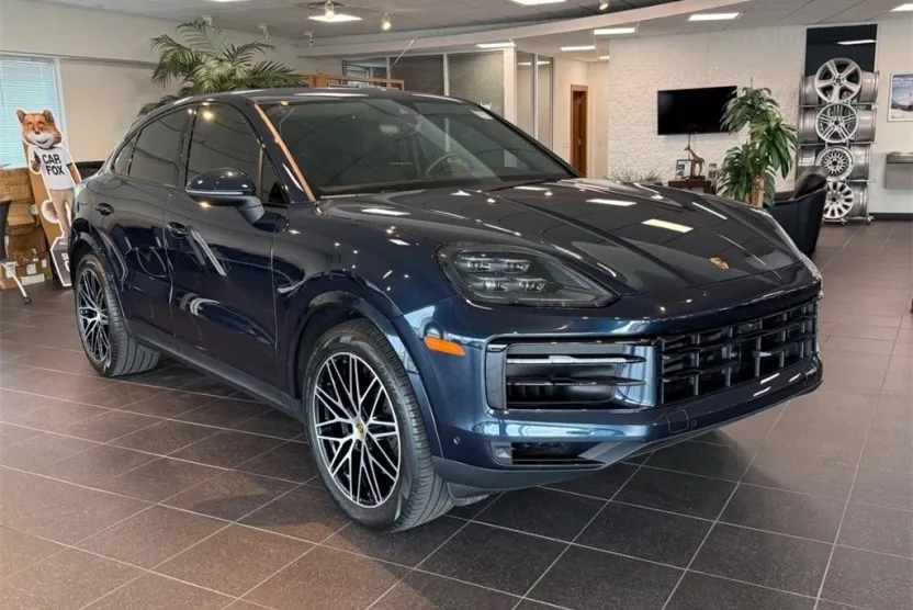 2024 Porsche Cayenne Coupe Base photo 1