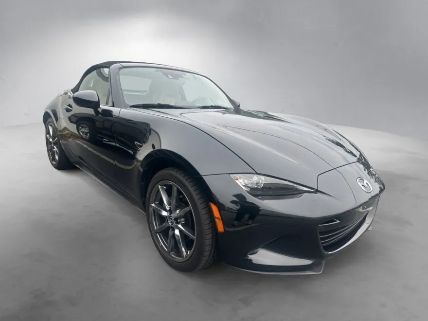 2016 Mazda MX-5 Miata Miata Grand Touring photo 1
