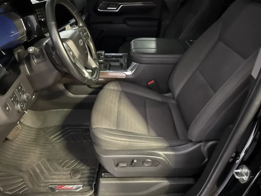2023 Chevrolet Silverado 1500 LT Trail Boss photo 1