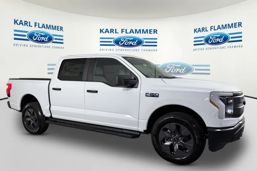 2025 Ford F-150 Lightning photo 1
