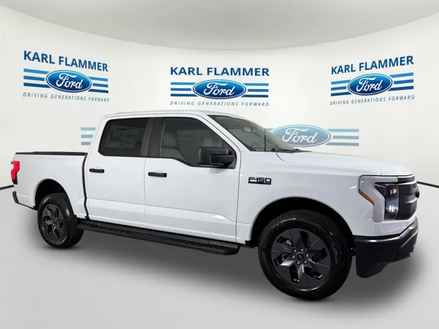 2025 Ford F-150 Lightning photo 1