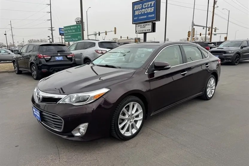 2013 Toyota Avalon XLE Touring photo 1