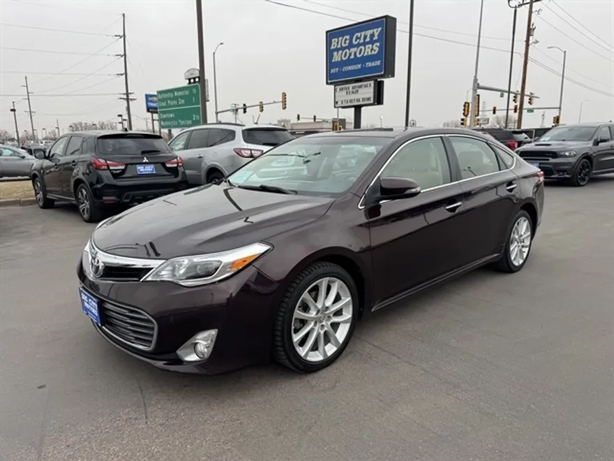 2013 Toyota Avalon XLE Touring photo 1