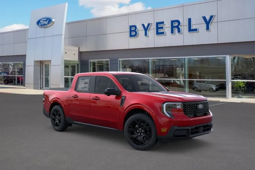 2025 Ford Maverick Lariat photo 1