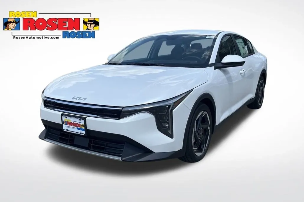 2025 Kia K4 EX photo 1