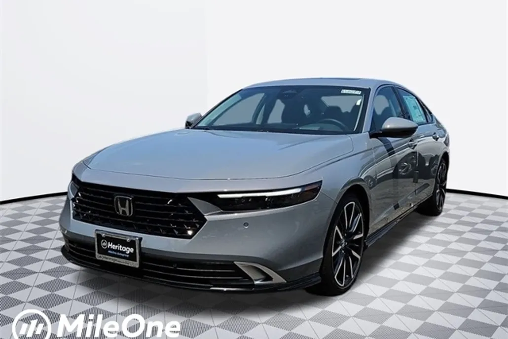 2025 Honda Accord Hybrid Touring photo 1