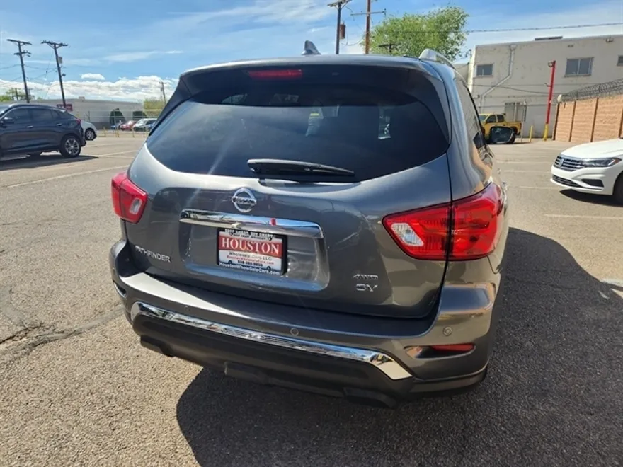 2020 Nissan Pathfinder SV 4x4 photo 1
