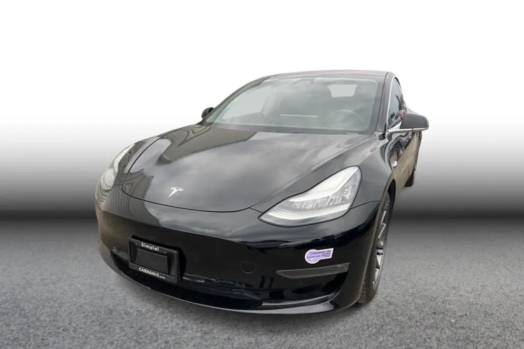 2019 Tesla Model 3 Standard Range photo 1