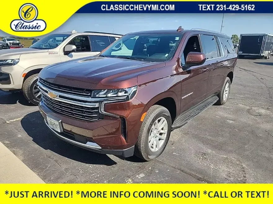 2023 Chevrolet Suburban LT photo 1