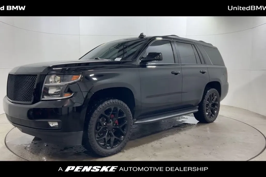 2018 Chevrolet Tahoe LT photo 1