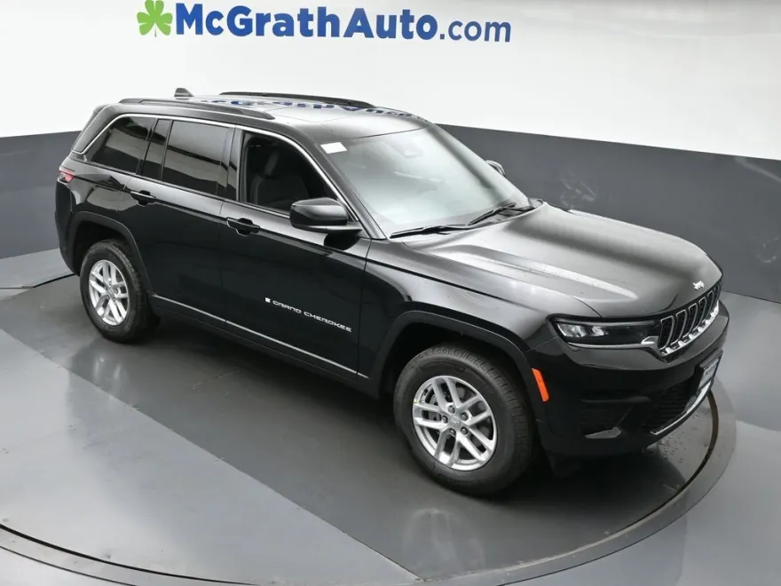 2025 Jeep Grand Cherokee Laredo X photo 1