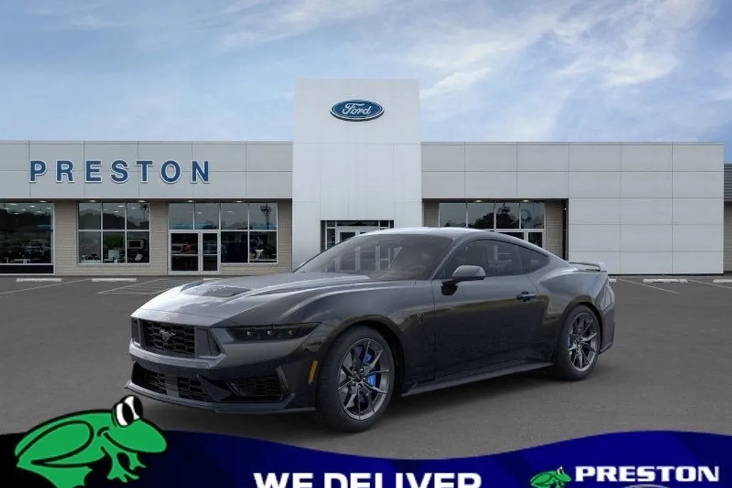 2025 Ford Mustang Dark Horse photo 1