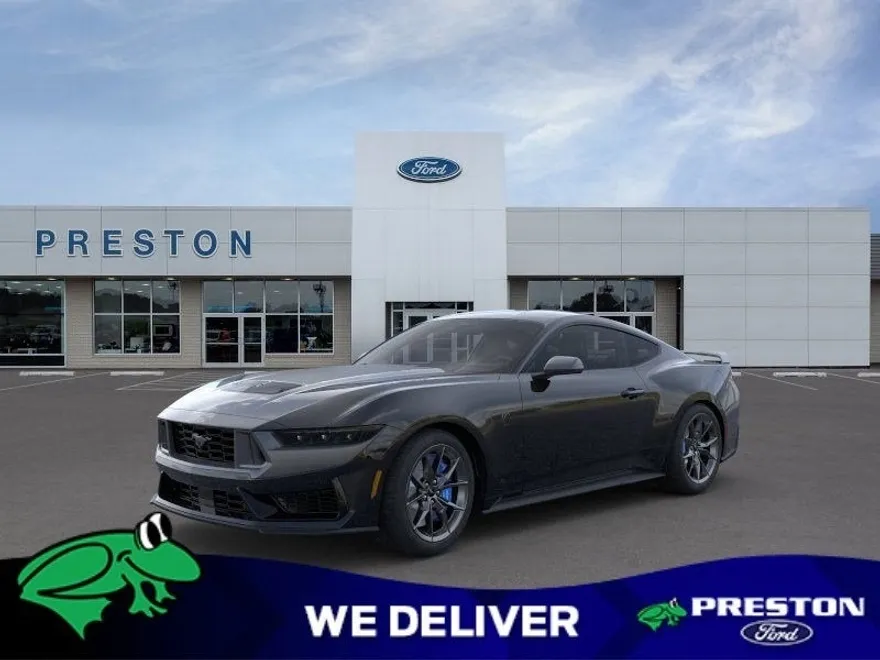 2025 Ford Mustang Dark Horse photo 1