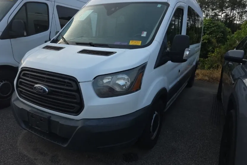 2017 Ford Transit photo 1