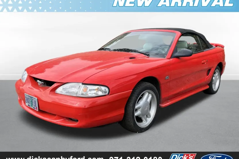 1994 Ford Mustang GT photo 1