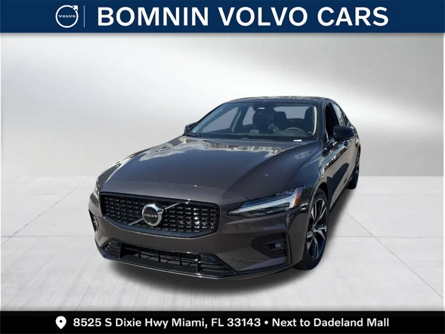 2025 Volvo S60 B5 Plus photo 1