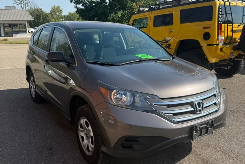 2014 Honda CR-V LX photo 1