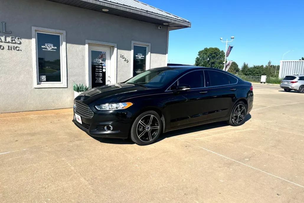 2016 Ford Fusion Titanium photo 1