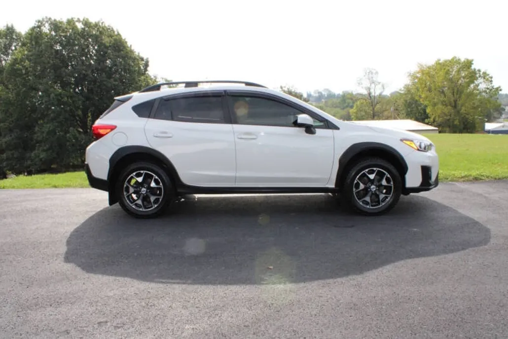 2018 Subaru Crosstrek 2.0i Premium photo 1
