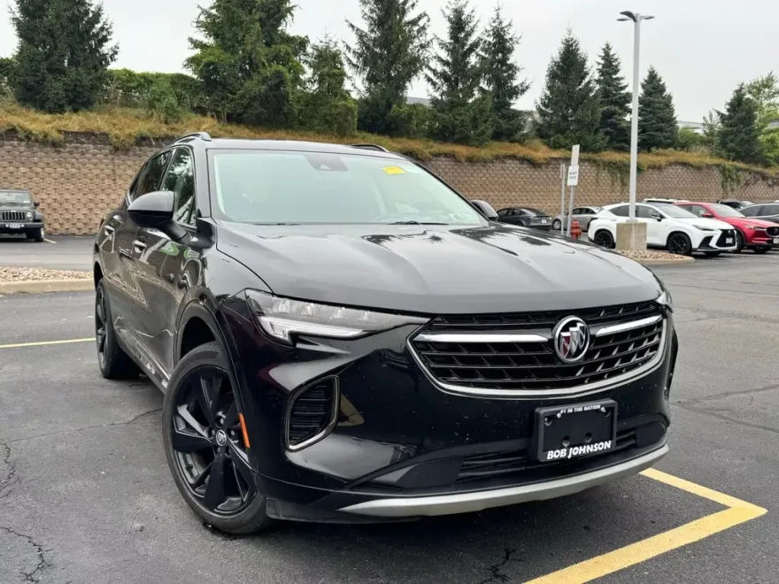 2023 Buick Envision Essence photo 1