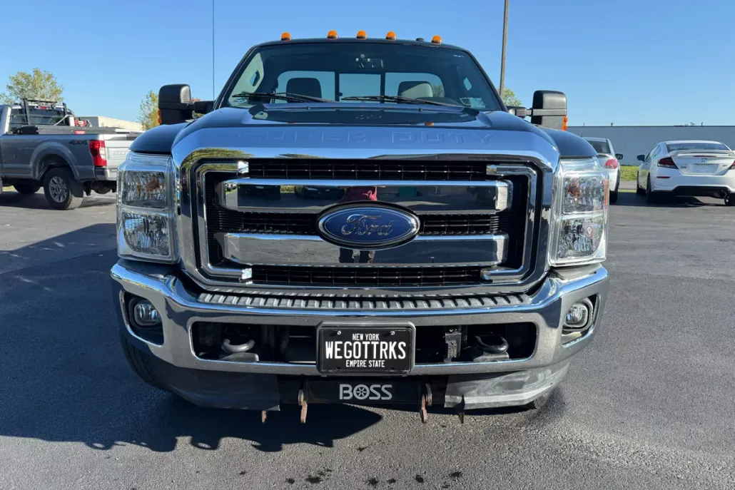 2016 Ford F-350 XLT photo 1