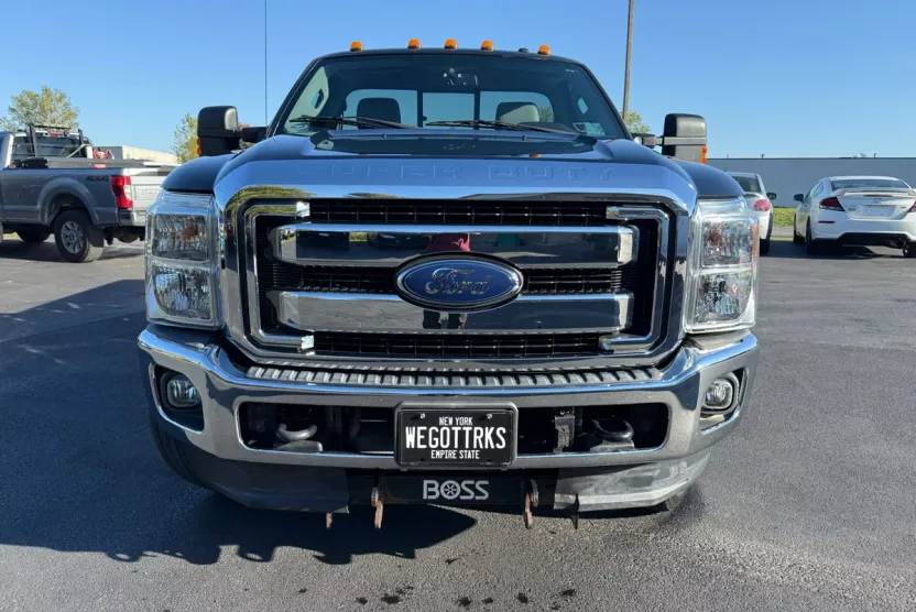 2016 Ford F-350 XLT photo 1