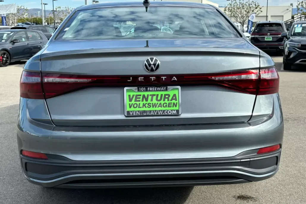 2025 Volkswagen Jetta S photo 1