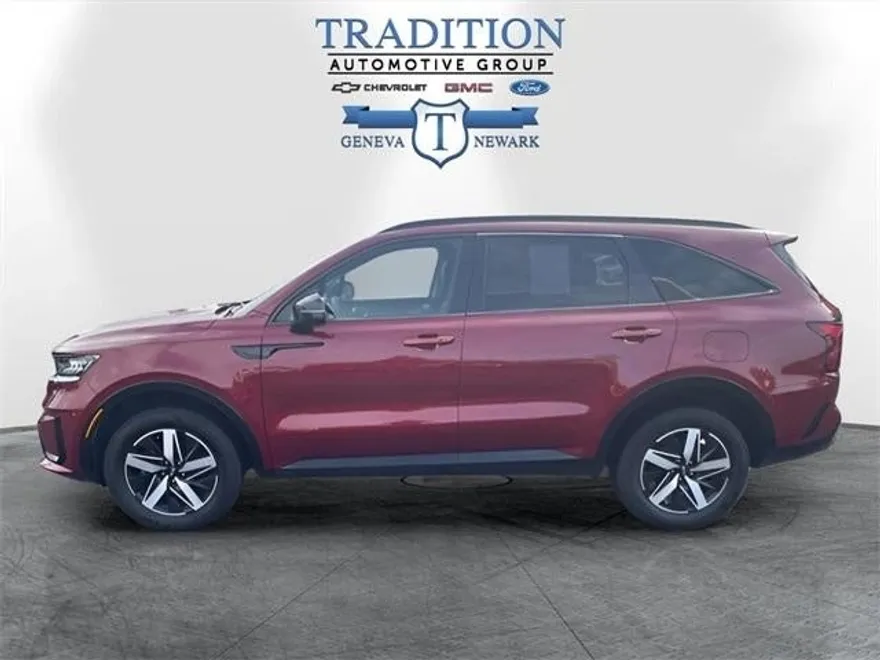 2021 Kia Sorento EX photo 1