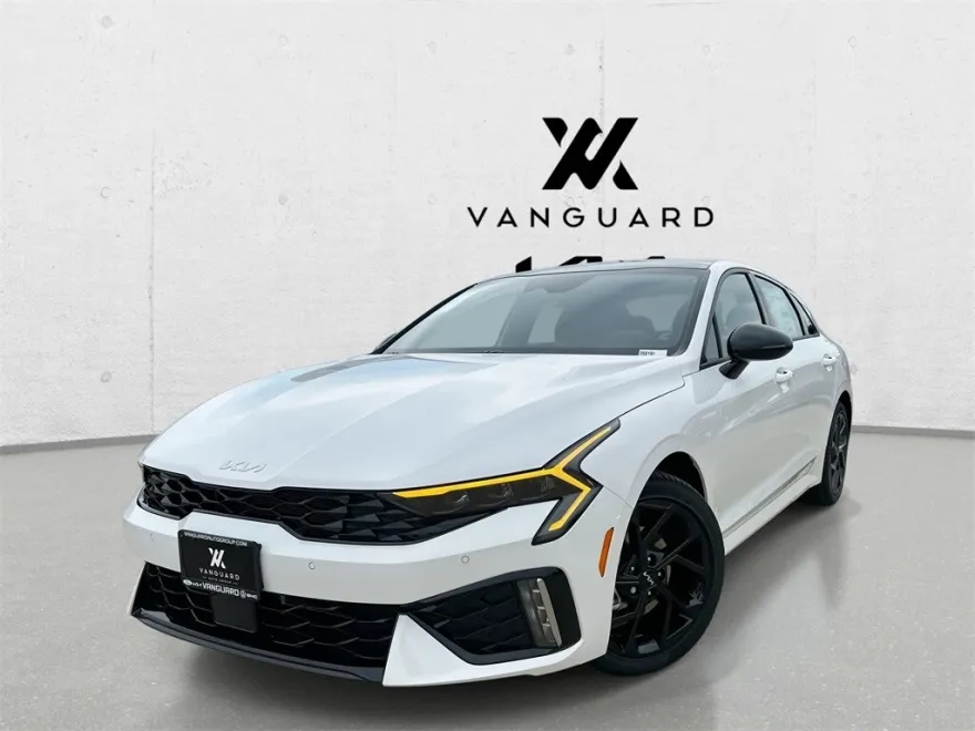 2026 Kia K5 GT-Line photo 1