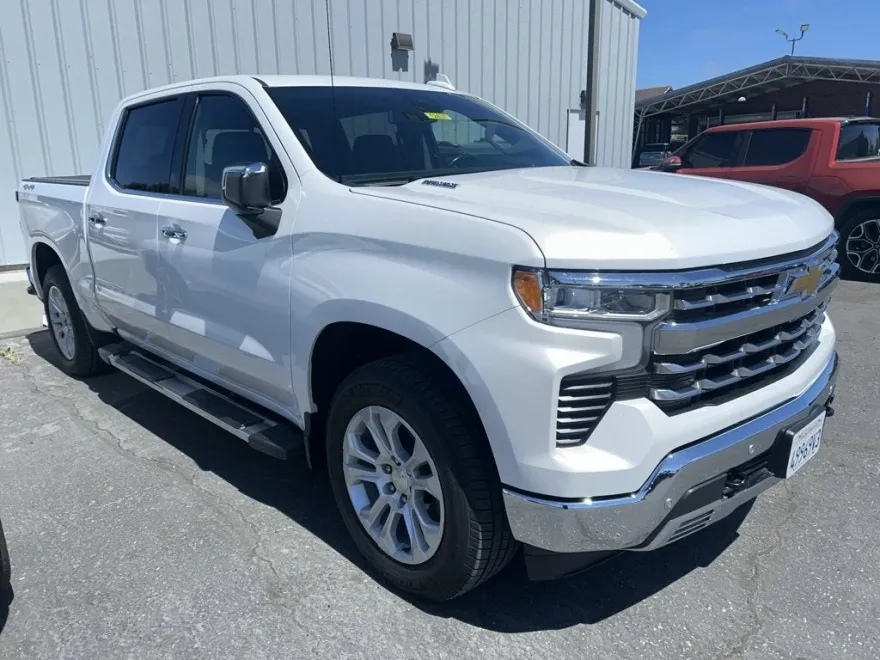 2022 Chevrolet Silverado 1500 LTZ photo 1