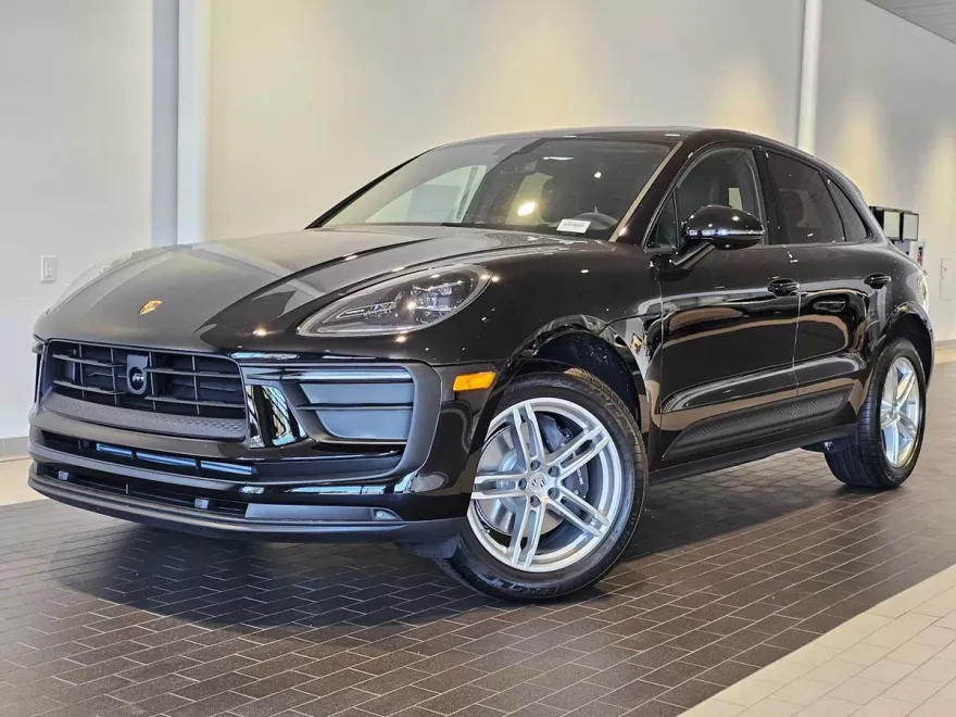 2025 Porsche Macan Base photo 1