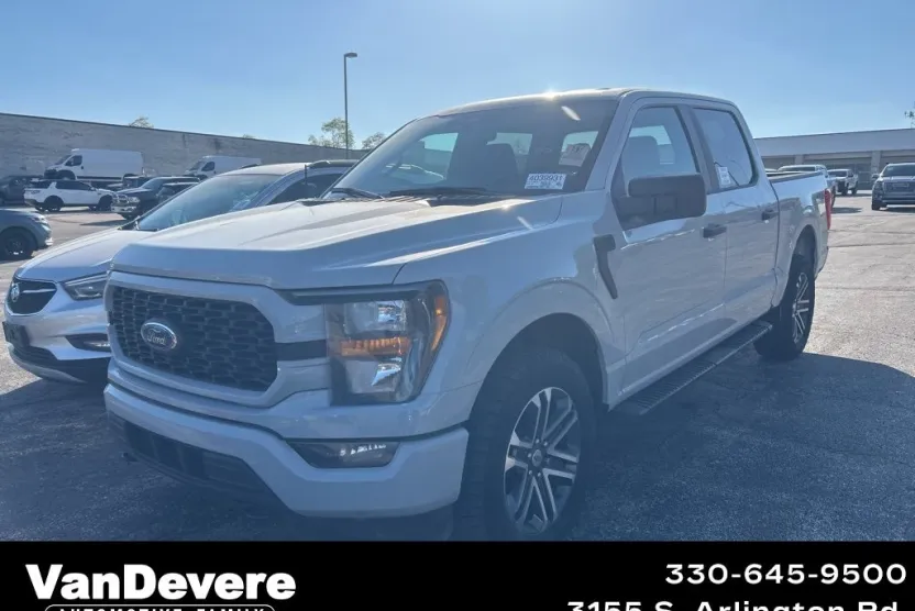 2023 Ford F-150 XL photo 1