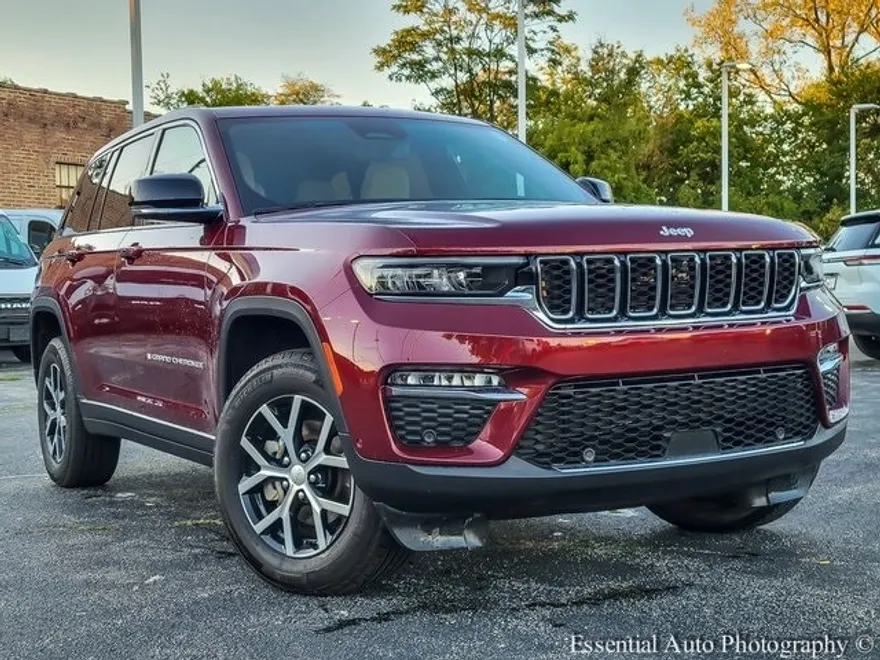 2024 Jeep Grand Cherokee Limited photo 1