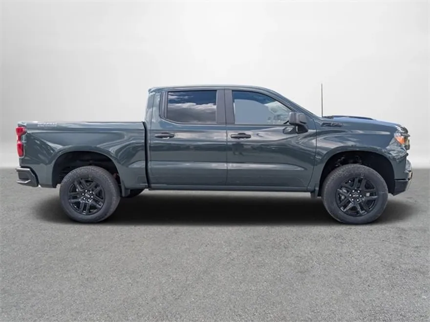 2026 Chevrolet Silverado 1500 Custom Trail Boss photo 1