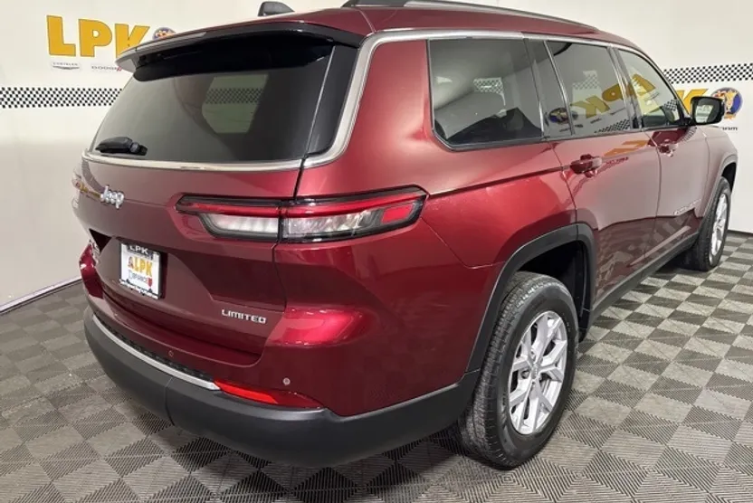 2022 Jeep Grand Cherokee Limited photo 1
