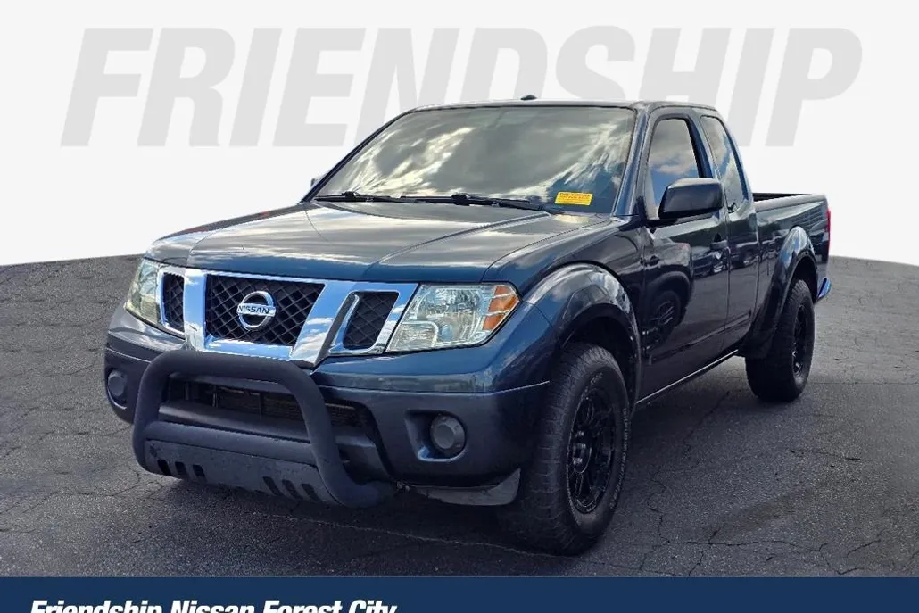 2013 Nissan Frontier SV photo 1