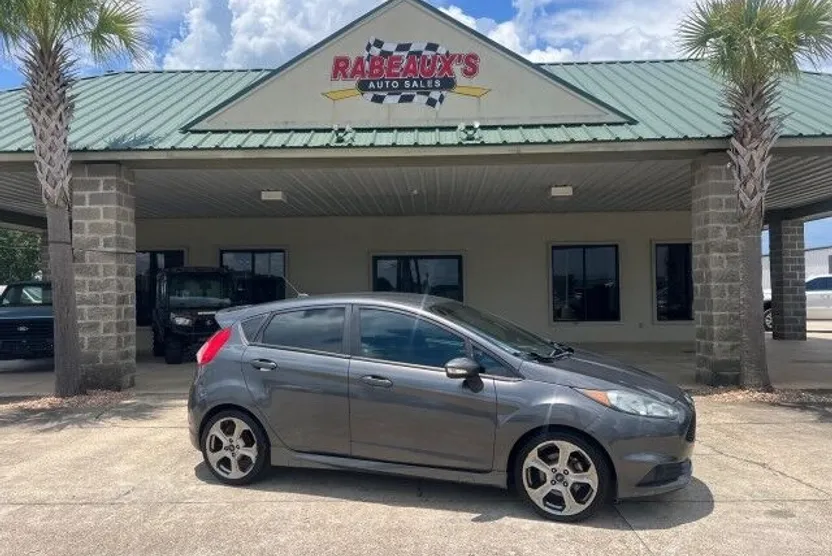 2016 Ford Fiesta ST photo 1