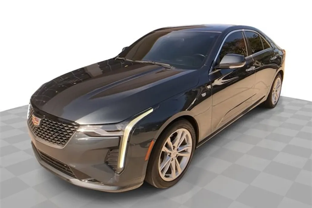 2022 Cadillac CT4 Luxury photo 1