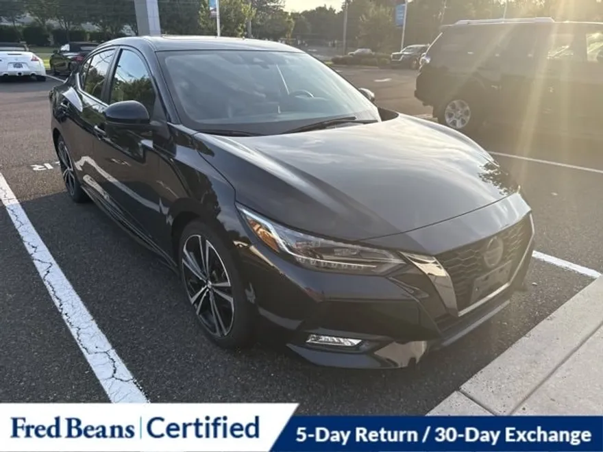 2023 Nissan Sentra SR photo 1