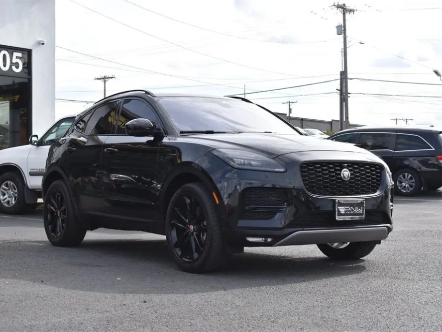 2021 Jaguar E-PACE P250 SE photo 1