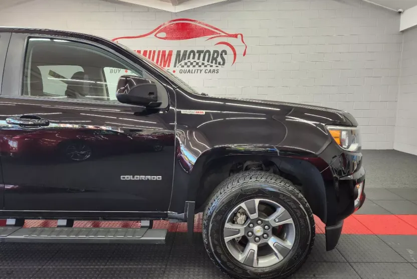 2016 Chevrolet Colorado Z71 photo 1