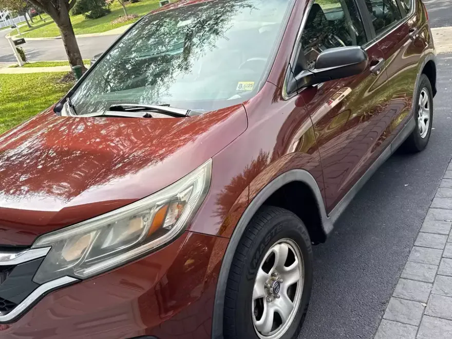2015 Honda CR-V LX photo 1