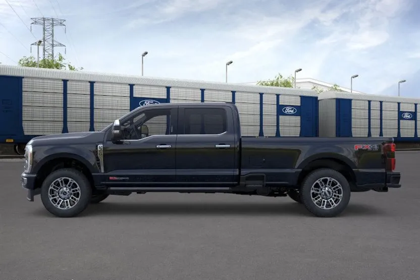 2026 Ford F-350 Platinum photo 1