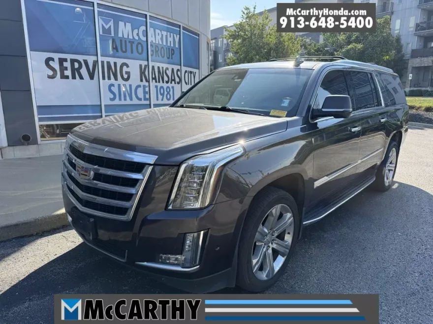 2017 Cadillac Escalade ESV Premium Luxury photo 1