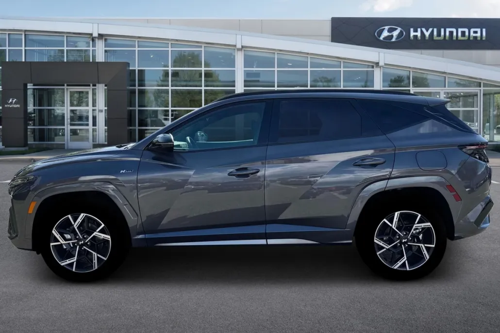2025 Hyundai Tucson Hybrid N Line photo 1